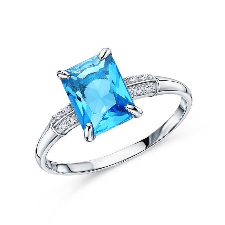 Серебряное кольцо с фианитами